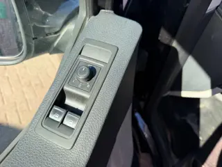 Foto 18 van Volkswagen Transporter 2.0 TDI L2H1|9-2015|dubbel cabine|airco