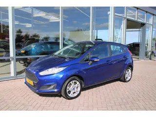 Foto 18 van Ford Fiesta 1.0 80pk Style Ultimate 5-drs Airco Navi Parkeersensoren V+A Zeer mooi