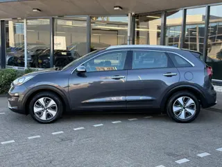 Foto 18 van Kia Niro 1.6 GDi Hybrid DynamicLine