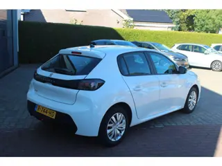 Foto 14 van Peugeot 208 1.2 PureTech Active 1e eigenaar, distributie verv.