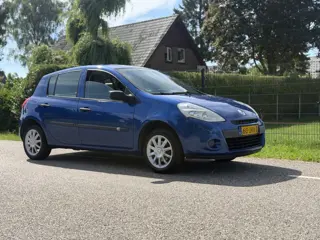 Foto 15 van Renault Clio 1.2 Special Line | AIRCO | 5 DEURS | NAVI
