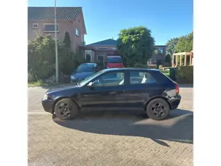 Foto 16 van Audi A3 1.8 5V Ambiente met Nieuwe APK