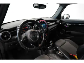 Foto 18 van MINI 5-deurs 1.5 Cooper Chili Navigatie Full-led CruiseControl