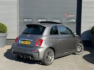 Foto 14 van Fiat 500 1.4 T-Jet Abarth Turismo | Panoramadak | Camera | Beats Audio | Navigatie | Sportstoelen |