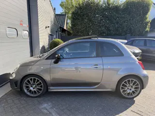 Foto 19 van Fiat 500 1.4 T-Jet Abarth Turismo | Panoramadak | Camera | Beats Audio | Navigatie | Sportstoelen |