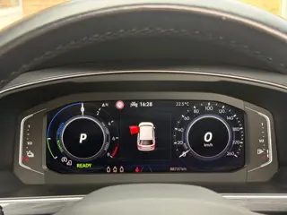 Foto 16 van Volkswagen Tiguan 1.4 TSI eHybrid Elegance | Pano | Keyless | Camera | IQ