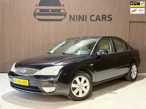 Ford Mondeo 1.8-16V Trend full option trekhaak