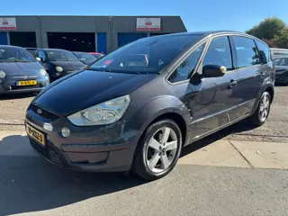Ford S-Max 2.0-16V