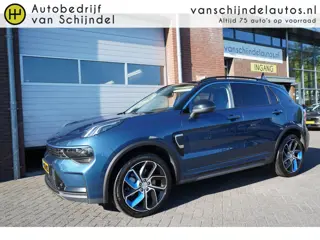 Lynk & Co 01 1.5 261PK! *NL AUTO* DEALER ONDERHOUDEN 4X NIEUWE BANDEN 360CAMERA 6,6KWH LADER PANORAM
