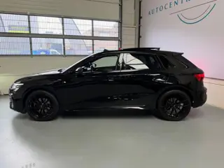 Foto 15 van Audi A3 Sportback 40 TFSI e S-Line, Pano, Camera, carplay, Stoelverwarming, Elektrische achterklep,