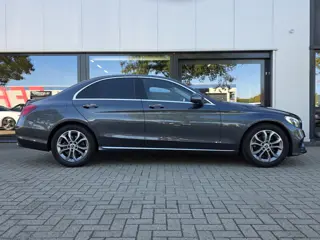 Foto 16 van Mercedes-Benz C-Klasse 180 Prestige + XENON + COMFORTSTOELEN + LM VELGEN