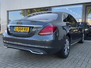 Foto 13 van Mercedes-Benz C-Klasse 180 Prestige + XENON + COMFORTSTOELEN + LM VELGEN