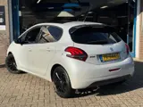 Foto 24 van Peugeot 208 1.2 PureTech Allure 2017 PANO NAVI CLIMA LM NAP!