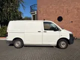 Foto 30 van VOLKSWAGEN TRANSPORTER 2.0 TDI L1H1 T800BA. AIRCO,TH,KAMERA GOED ONDERHOUDEN
