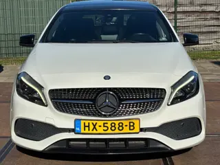 Foto 16 van Mercedes-Benz A-klasse 180 Ambition AMG Pano Leder Navi