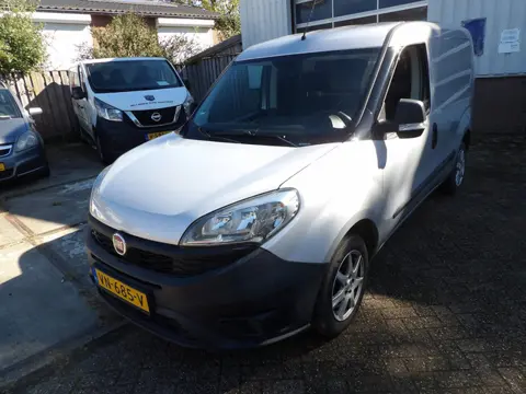 Fiat Doblò Cargo 1.3 MJ L1H1 Actual airco geen riem maar ketting 5 de ve rsneling defect