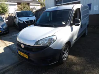 Fiat Doblò Cargo 1.3 MJ L1H1 Actual airco geen riem maar ketting 5 de ve rsneling defect