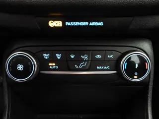 Foto 16 van Ford Fiesta 1.0 EcoBoost Hybrid Titanium NAVI/CLIMA/LED/PDC/15"LMV!