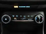 Foto 26 van Ford Fiesta 1.0 EcoBoost Hybrid Titanium NAVI/CLIMA/LED/PDC/15"LMV!