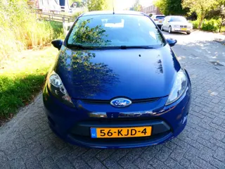 Foto 15 van Ford Fiesta 1.25i 5-deurs 2e eigenaar Airco Zuinig 4-Cilinder Trekhaak