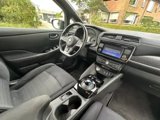Foto 15 van Nissan Leaf 2.ZERO EDITION 40 kWh Volledig onderh * NAP * Nette staat