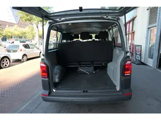 Foto 12 van Volkswagen Transporter Kombi 2.0 TDI L2H1 Highline Apk/Airco/Cruise/Nap/Camera/Boekjes/9-Zitter