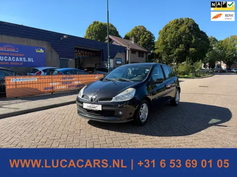 Renault Clio 1.4-16V Team Spirit Airco Trekhaak NIEUWE APK!
