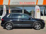Foto 23 van Volkswagen Tiguan 1.5 TSI ACT Highline Bns R-Line BJ.2019 / Navi / Clima / Adapt. Cruise / Camera /