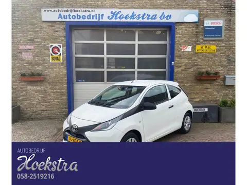 Toyota Aygo 1.0 VVT-i x-now