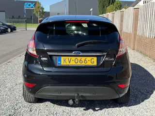 Foto 16 van Ford Fiesta 1.0 EcoBoost Titanium NAVI CLIMATE CONTROL P-SENSOREN TREKHAAK SPOILER