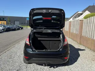 Foto 15 van Ford Fiesta 1.0 EcoBoost Titanium NAVI CLIMATE CONTROL P-SENSOREN TREKHAAK SPOILER
