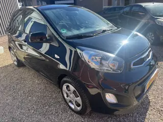 Foto 16 van Kia Picanto 1.0 CVVT Airco, elektr ramen, 5 deurs, APK 09-2027!