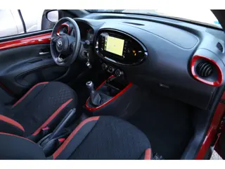 Foto 19 van Toyota Aygo X 1.0 VVT-i MT Pulse Navi Carplay ACC Camera 12.700km!!