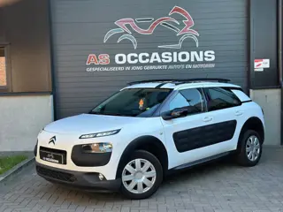 Citroen C4 Cactus 1.2 e-VTi Shine AUTOMAAT - Pano - Cruise - Navi