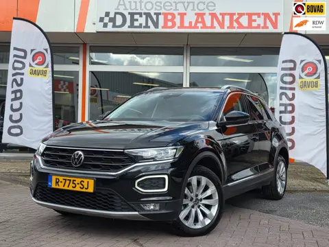 Volkswagen T-Roc 1.5 TSI Style Automaat BJ.11-2021 / Navi / Climate Control / Camera / Led / Stoelve