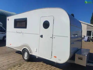 Hobby Beachy 450 2022 – 1200 kg – Disselkast – Luifel