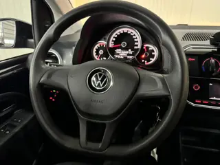 Foto 15 van Volkswagen Up! 1.0 5-DRS AIRCO 1STE.-EIGEN. PHONE