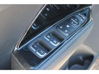 Foto 18 van Kia Niro 1.6 GDi Hybrid DynamicLine//Trekhaak!! (bj 2021)