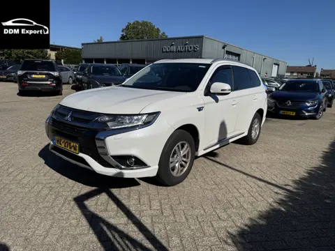 Mitsubishi Outlander 2.0 PHEV Business Edition (bj 2015)