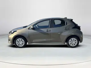 Foto 20 van Toyota Yaris 1.5 Hybrid 115 Comfort **APPLE CARPLAY/ ADAPTIVE CRUISE CONTROL/ CLIMATE CONTROL**