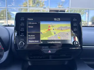 Foto 12 van Toyota Yaris 1.5 Hybrid 115 Comfort **APPLE CARPLAY/ ADAPTIVE CRUISE CONTROL/ CLIMATE CONTROL**