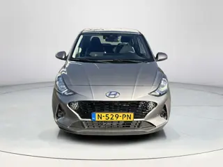 Foto 17 van Hyundai i10 1.0 Comfort Smart Net binnen, In nieuwstaat