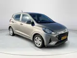 Foto 24 van Hyundai i10 1.0 Comfort Smart Net binnen, In nieuwstaat