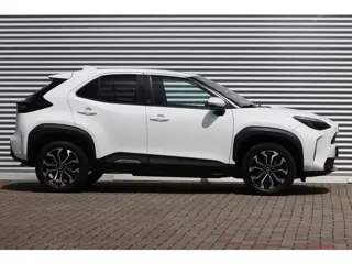 Foto 14 van Toyota Yaris Cross 1.5 Hybrid Dynamic Safety + Winter-Pakket