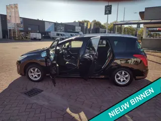 Foto 15 van Peugeot 308 SW 1.6 VTi Millesim 200 MOOIE AUTO AIRCO 5 DRS APK NIEUWEN 11-09-2027