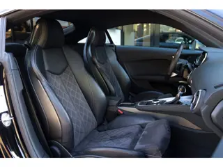 Foto 20 van Audi TT 2.0 TFSI TTS Quattro RS STOELEN B&O VIRTUAL