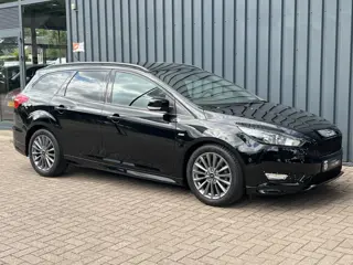 Foto 12 van Ford Focus Wagon 1.0 ST-Line NAVIGATIE!/140 PK!/ONDERHOUDEN!/