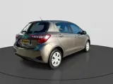 Foto 25 van Toyota Yaris 1.5 VVT-i Active RIJKLAAR | Climate Control | Cruise Control | Camera