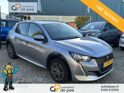 Peugeot e-208 EV Allure 50 kWh GARANTIE/CCS/SOH 89%/CARPLAY/CRUISE/CLIMA/NAVI/CAMERA/LICHTMETAAL