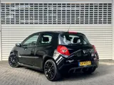 Foto 30 van Renault Clio III RS 2.0-16V 200 CUP Rijklaarprijs!